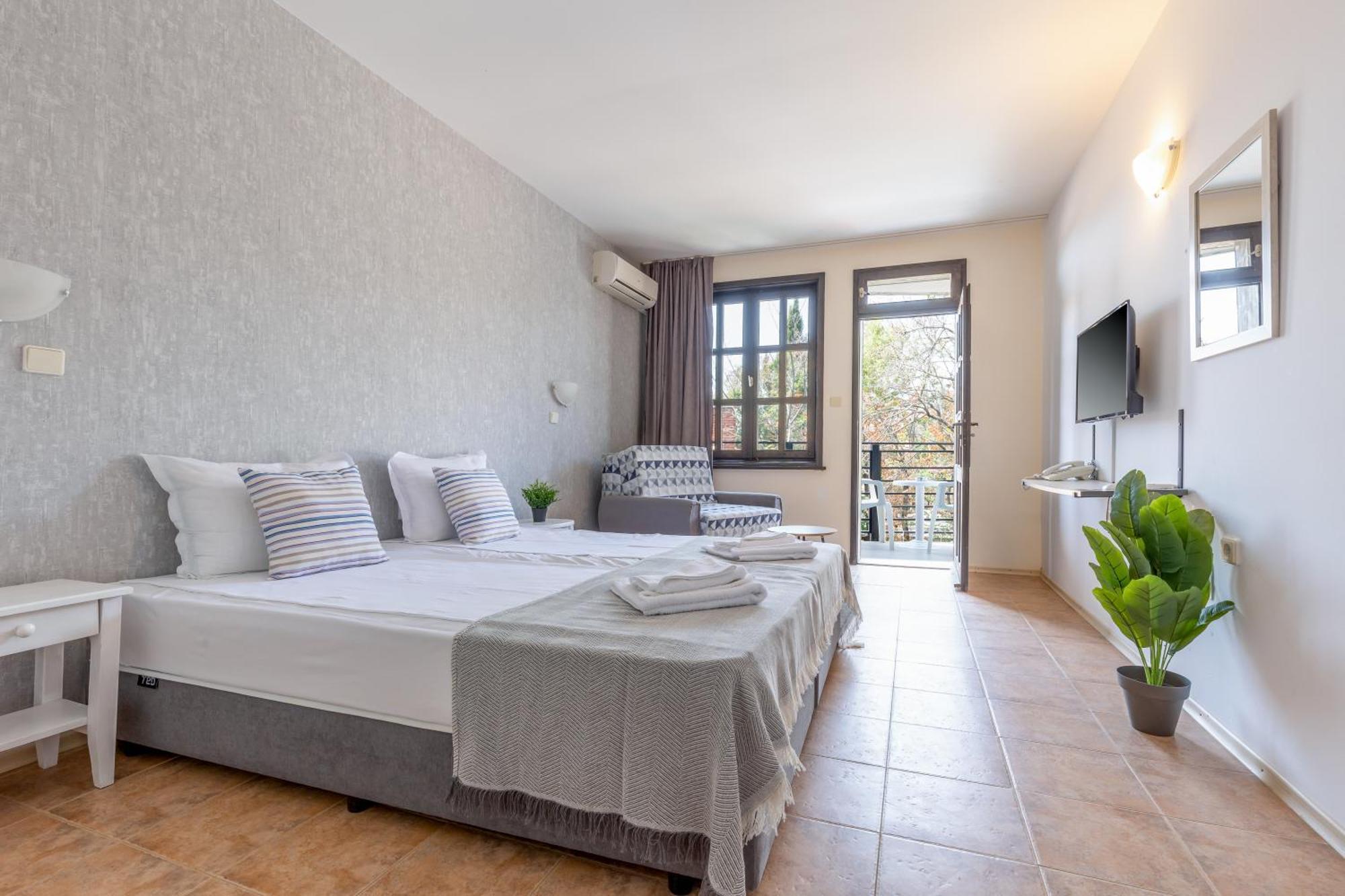 Villa Sol Солнечный берег Экстерьер фото